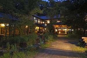 thumbnail: Exterior