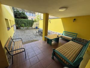 thumbnail: Terrace/patio