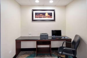 thumbnail: Business center