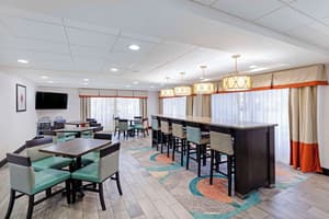 thumbnail: Breakfast area
