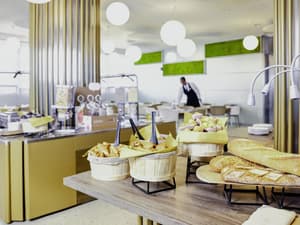 thumbnail: Restaurant