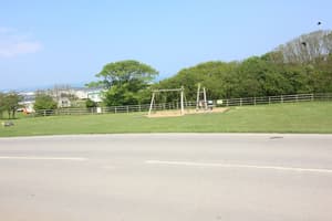 thumbnail: Front of property