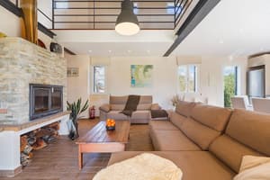 thumbnail: Living room