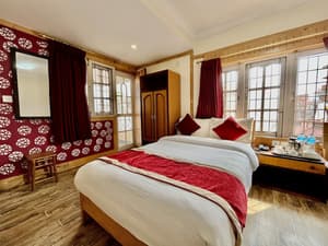 thumbnail: Room
