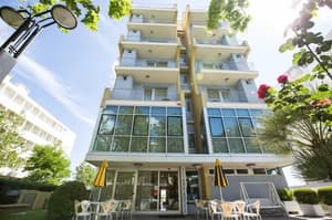thumbnail: Exterior