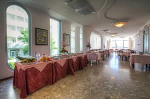 thumbnail: Breakfast area