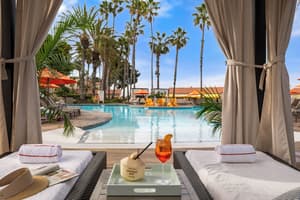 thumbnail: Outdoor pool