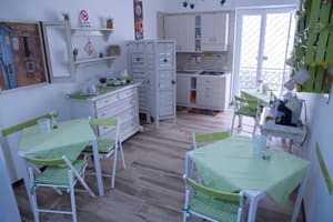 thumbnail: Restaurant