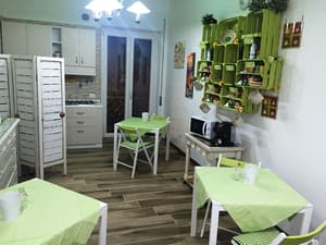thumbnail: Breakfast area