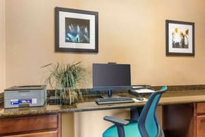 thumbnail: Business center