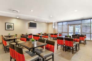 thumbnail: Breakfast area