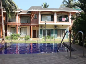 thumbnail: Outdoor pool
