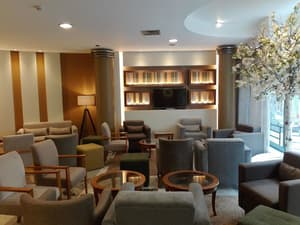 thumbnail: Lobby sitting area