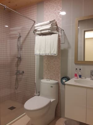 thumbnail: Bathroom shower