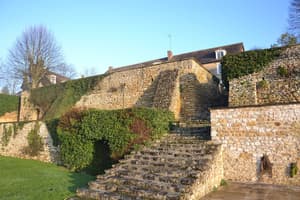 thumbnail: Exterior