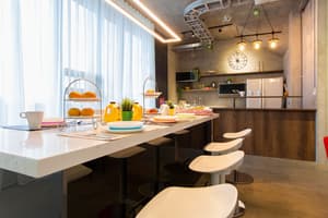 thumbnail: Breakfast area