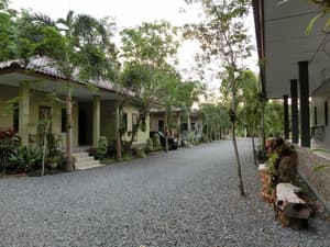 thumbnail: Garden