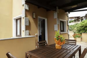 thumbnail: Terrace/patio