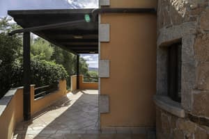 thumbnail: Courtyard