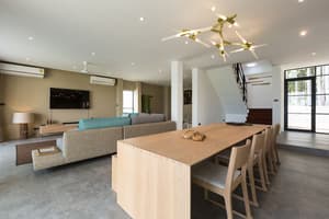 thumbnail: In-room dining