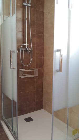thumbnail: Bathroom shower