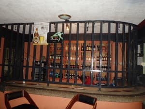 thumbnail: Bar (on property)