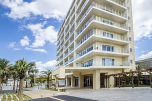 thumbnail: Exterior