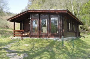 thumbnail: Front of property