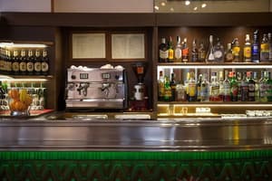 thumbnail: Bar (on property)