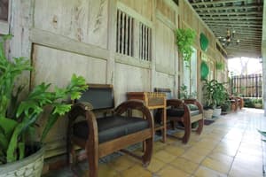 thumbnail: Balcony