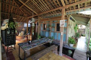 thumbnail: Property grounds