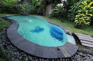 thumbnail: Outdoor pool