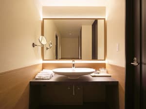 thumbnail: Bathroom amenities