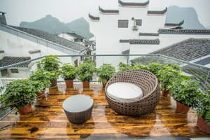 thumbnail: Balcony