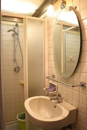 thumbnail: Bathroom