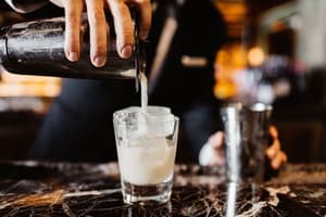thumbnail: Bar (on property)