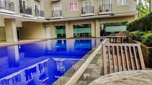 thumbnail: Outdoor pool
