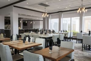 thumbnail: Restaurant