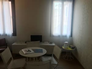 thumbnail: In-room dining