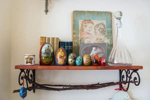 thumbnail: Interior detail