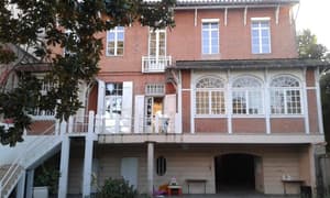 thumbnail: Exterior