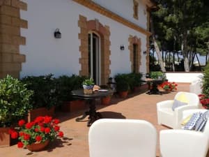 thumbnail: General view