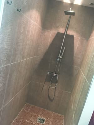 thumbnail: Bathroom shower