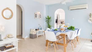 thumbnail: In-room dining