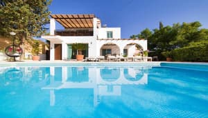 thumbnail: Outdoor pool