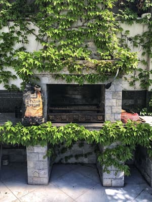 thumbnail: Courtyard