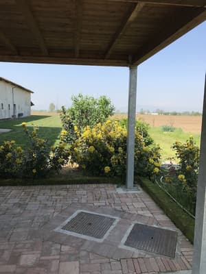 thumbnail: Interior entrance