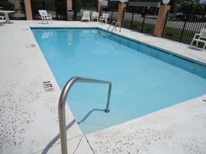 thumbnail: Pool