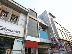 thumbnail: Front of property