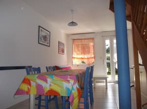 thumbnail: In-room dining